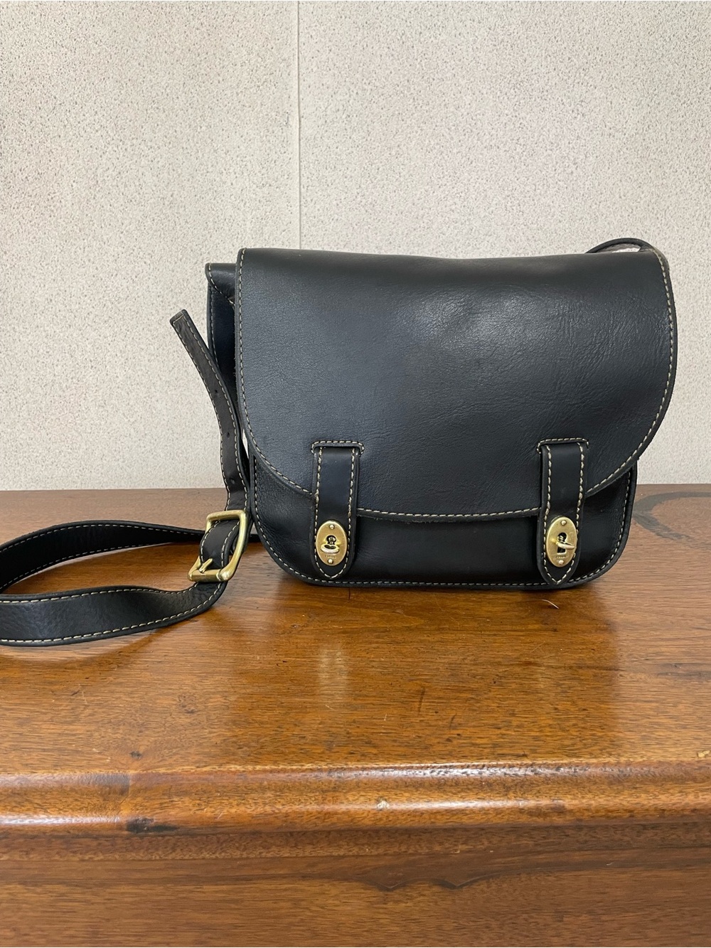 Fossil Classic Black Leather Bag